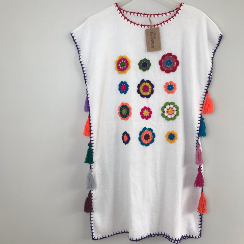 Floral Embroidered Tunic With Tassel OS Mexicana